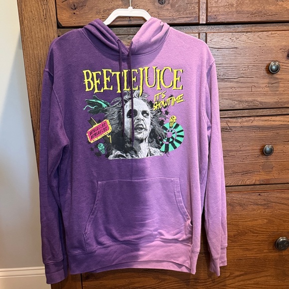 beetlejuice Tops - Women’s Purple tie dye Beetlejuice Graphic Hoodie sweatshirt size medium